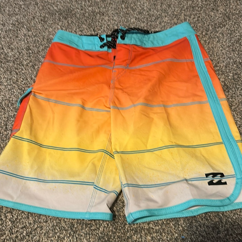 Billabong boardshorts